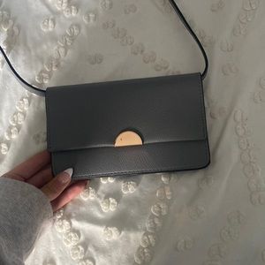 Small shoulder strap purse